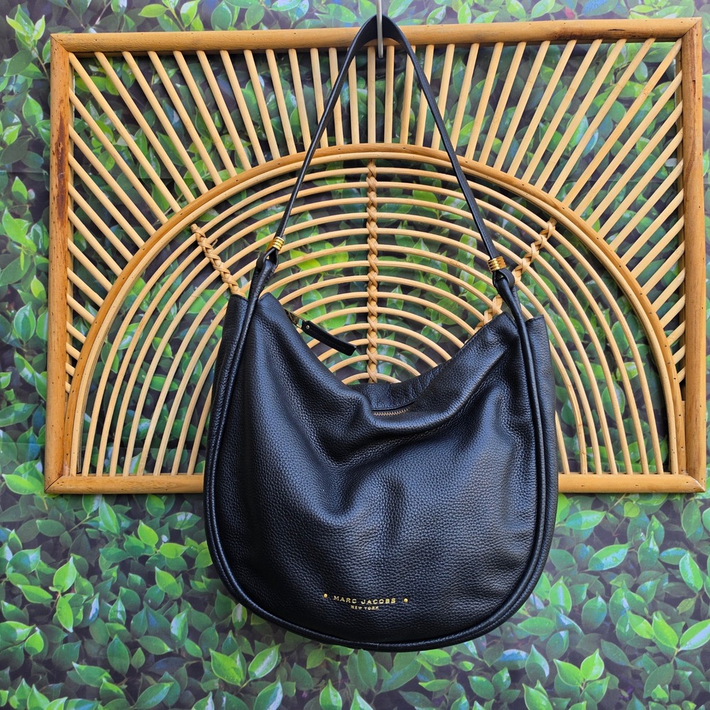 Marc Jacobs Black Pebbled Leather Hobo Shoulder Bag Gold Hardware